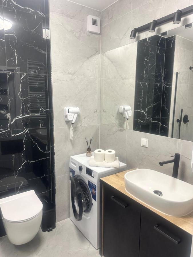 Lux Kasprowicza Z Basenem Silownia Apartament *